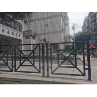 广州市政道路护栏生产厂家 人行道黑色栏杆定做价格